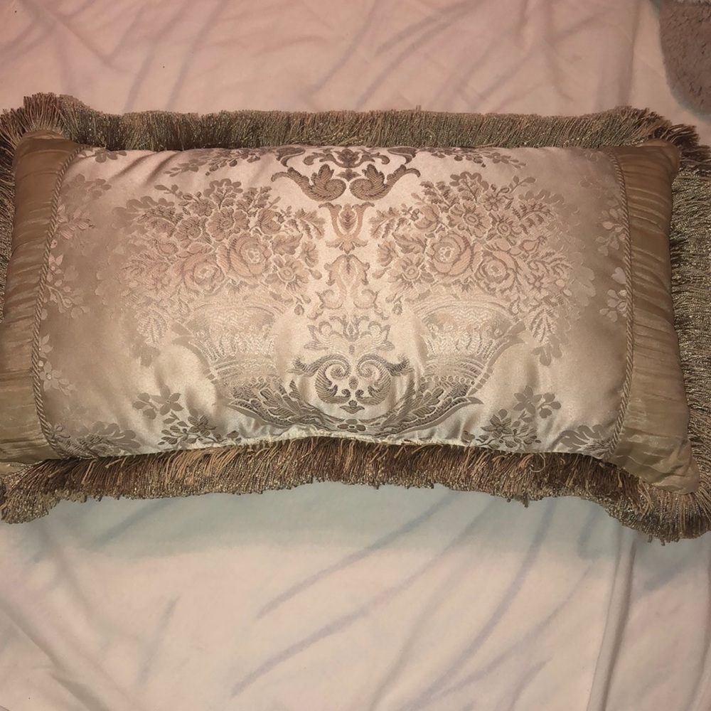 Luxury pillows